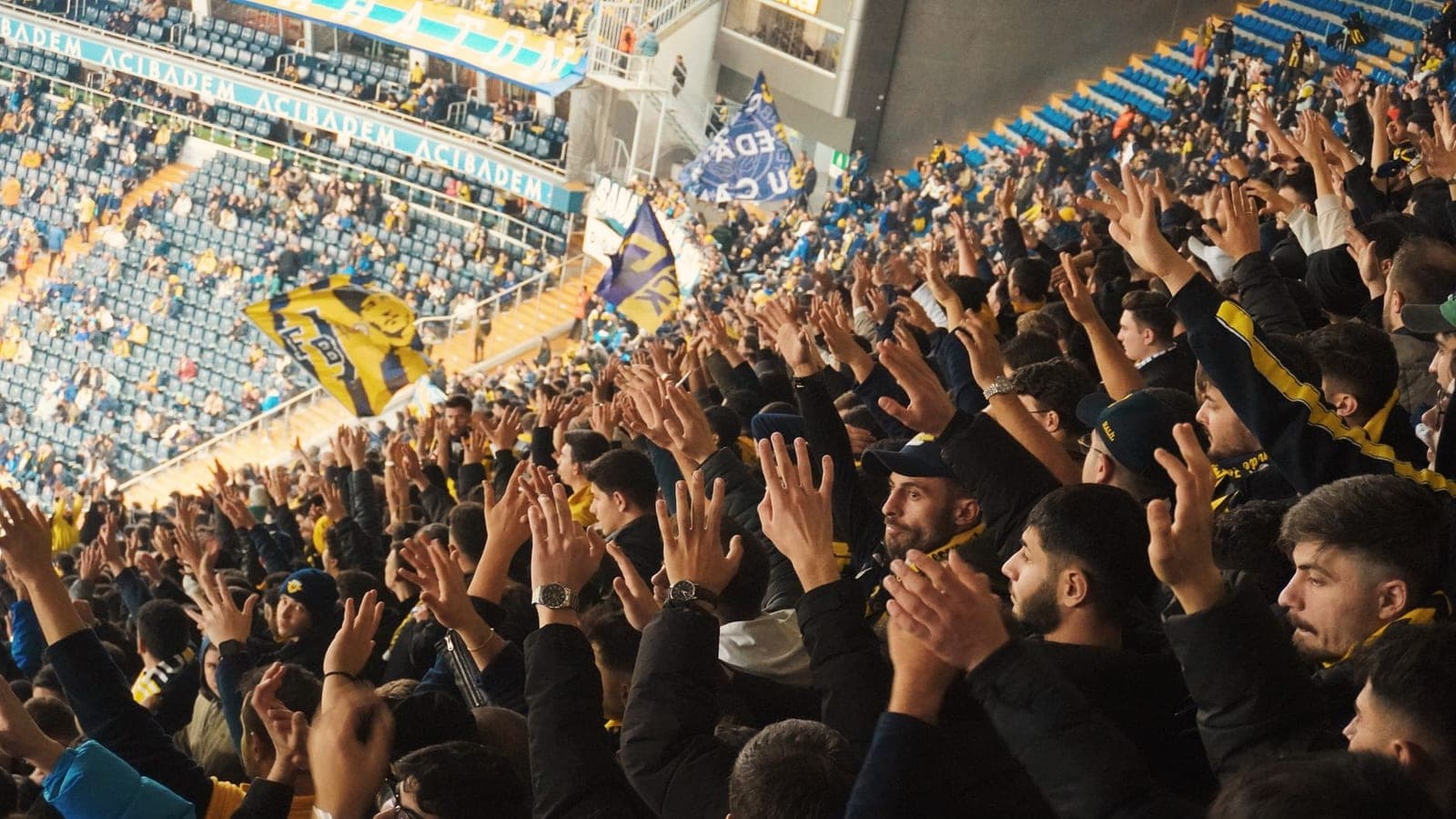 912 artiesten stonden in 2025 als headliner in een stadion: het rapport van IQ houdt slechts één Spaanse locatie over in zijn lijst